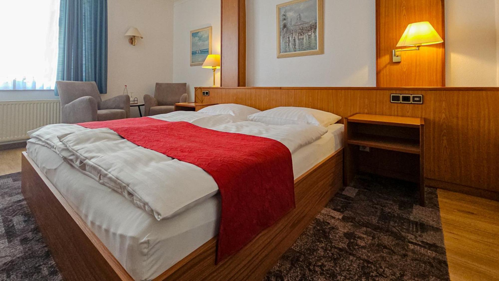 Hotel Zur Post Neubruchhausen ภายนอก รูปภาพ