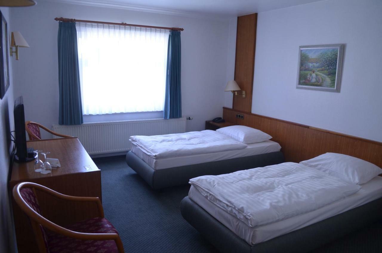 Hotel Zur Post Neubruchhausen ภายนอก รูปภาพ